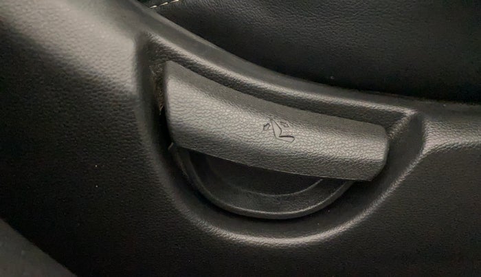 2019 Hyundai Grand i10 SPORTZ 1.2 KAPPA VTVT, Petrol, Manual, 56,932 km, Driver Side Adjustment Panel