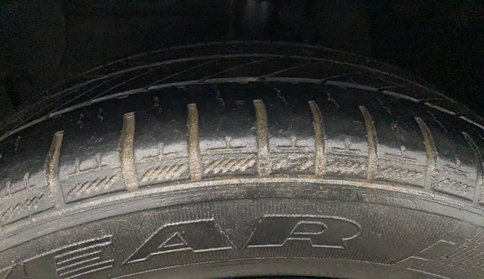 2019 Hyundai Grand i10 SPORTZ 1.2 KAPPA VTVT, Petrol, Manual, 56,932 km, Left Front Tyre Tread