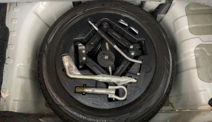 2016 Mahindra Kuv100 K8 5 STR, Petrol, Manual, 24,487 km, Spare Tyre