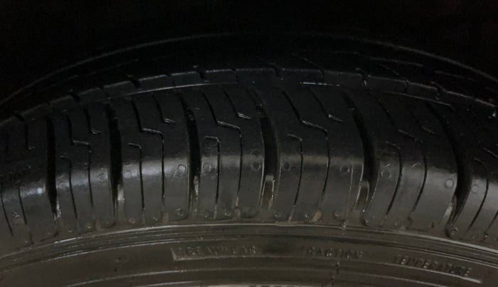 2018 Honda Amaze 1.2L I-VTEC VX, CNG, Manual, 52,071 km, Right Front Tyre Tread