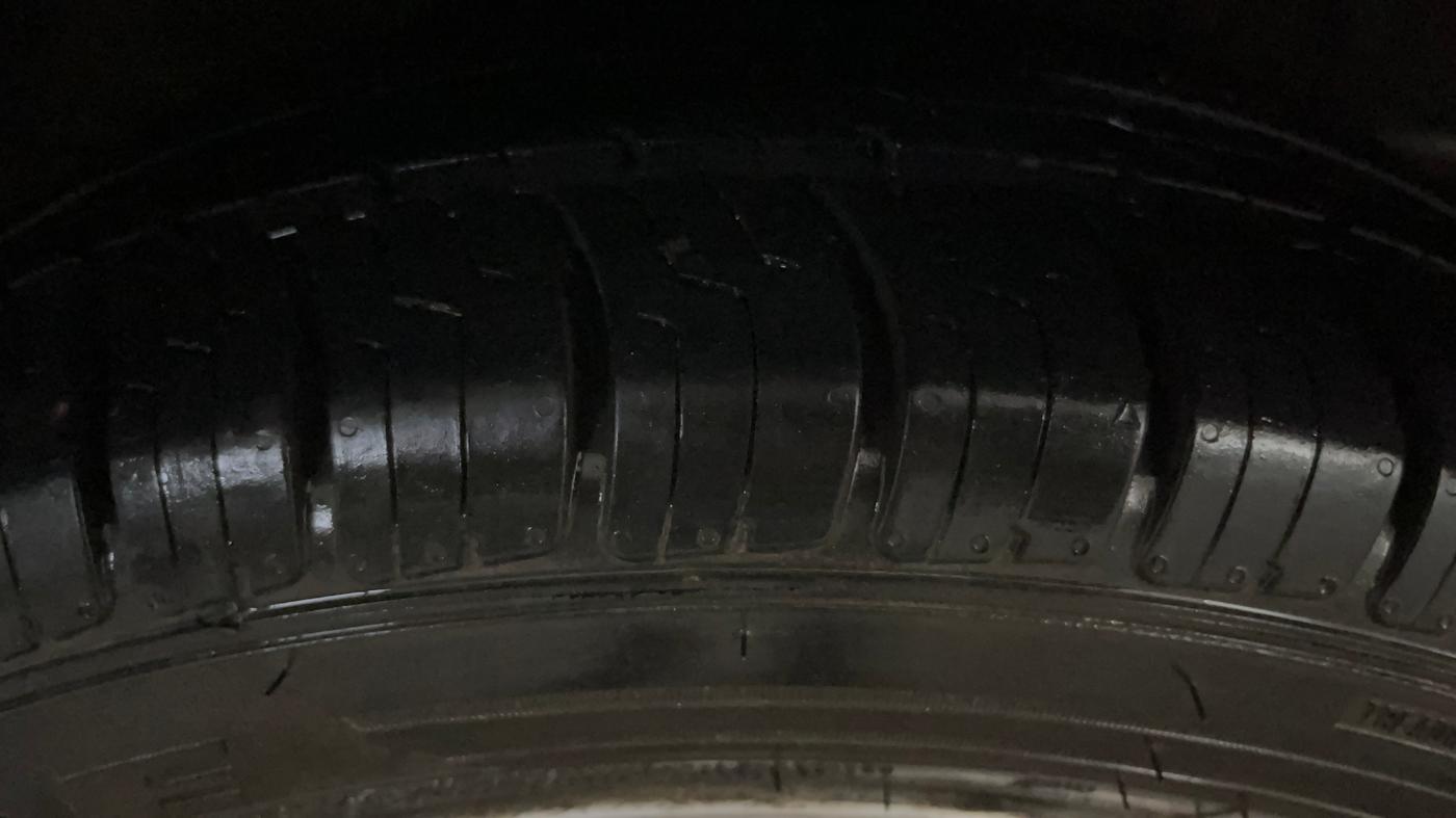 2018 Honda Amaze 1.2L I-VTEC VX, CNG, Manual, 52,071 km, Right Rear Tyre Tread