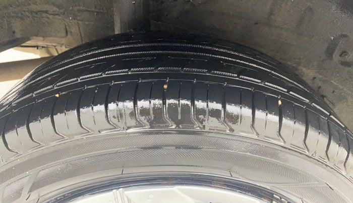 2019 Honda Amaze 1.2L I-VTEC S, Petrol, Manual, 64,086 km, Right Rear Tyre Tread