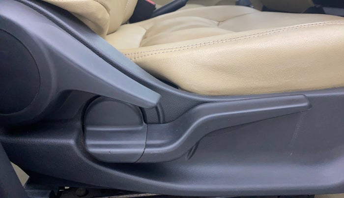 2019 Honda Amaze 1.2L I-VTEC S, Petrol, Manual, 64,086 km, Driver Side Adjustment Panel