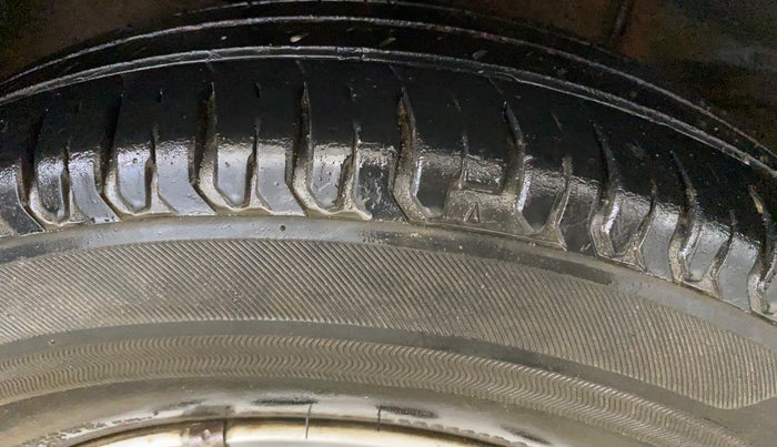 2020 Tata ALTROZ XE PETROL, Petrol, Manual, 50,669 km, Right Rear Tyre Tread