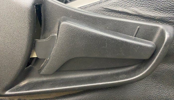 2022 Maruti S PRESSO VXI+, Petrol, Manual, 67,046 km, Driver Side Adjustment Panel