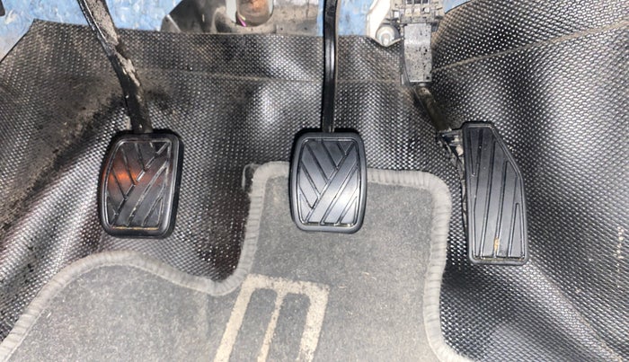 2020 Maruti Baleno ZETA PETROL 1.2, Petrol, Manual, 57,158 km, Pedals