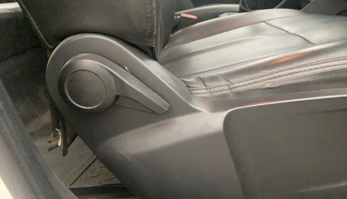 2023 Tata PUNCH ADVENTURE MT, Petrol, Manual, 44,537 km, Driver Side Adjustment Panel