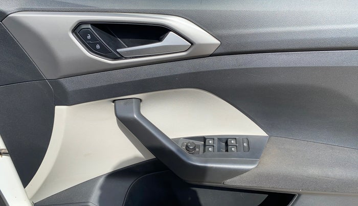 2022 Volkswagen TAIGUN HIGHLINE 1.0 TSI MT, Petrol, Manual, 71,467 km, Driver Side Door Panels Control