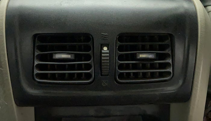2017 Mahindra Scorpio S4 PLUS 1.99 INTELLI-HYBRID, Diesel, Manual, 84,345 km, Rear AC Vents