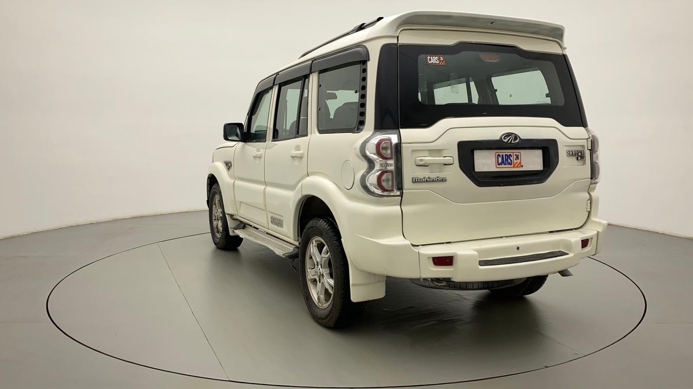 2017 Mahindra Scorpio S4 PLUS 1.99 INTELLI-HYBRID, Diesel, Manual, 84,345 km, Left Back Diagonal