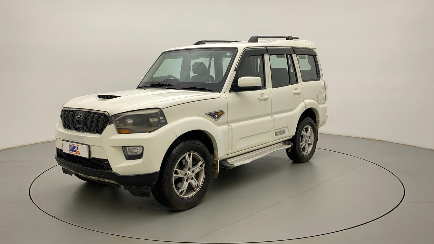 2017 Mahindra Scorpio S4 PLUS 1.99 INTELLI-HYBRID, Diesel, Manual, 84,345 km, Left Front Diagonal