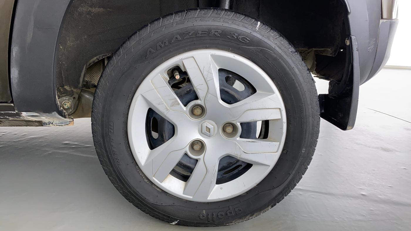 2016 Renault Kwid RXT, Petrol, Manual, 62,752 km, Left Rear Wheel