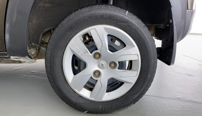 2016 Renault Kwid RXT, Petrol, Manual, 62,752 km, Left Rear Wheel