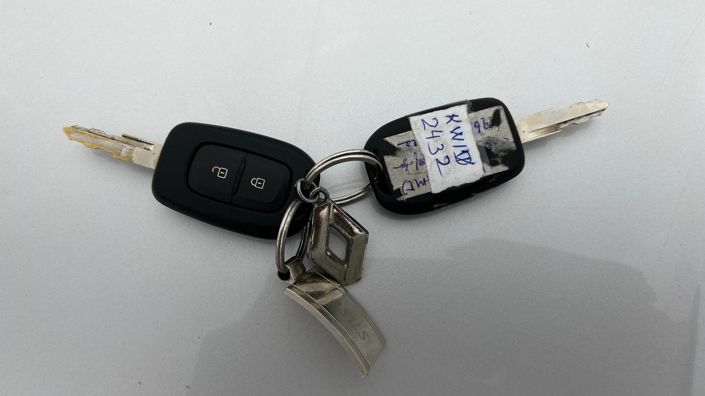 2022 Renault Kwid RXT 1.0 AMT (O), Petrol, Automatic, 26,843 km, Key Close Up