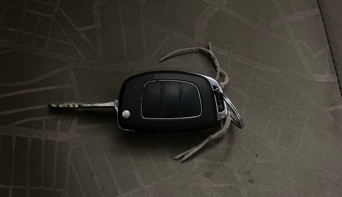 2014 Hyundai Xcent S 1.2, Petrol, Manual, 97,069 km, Key Close Up