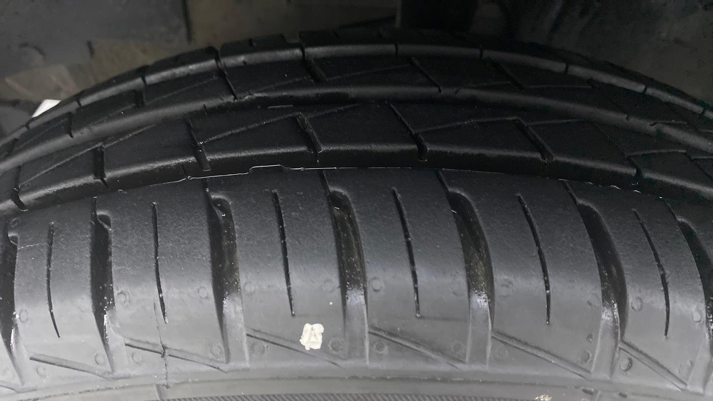 2021 Renault Kwid RXL, Petrol, Manual, 2,726 km, Left Front Tyre Tread