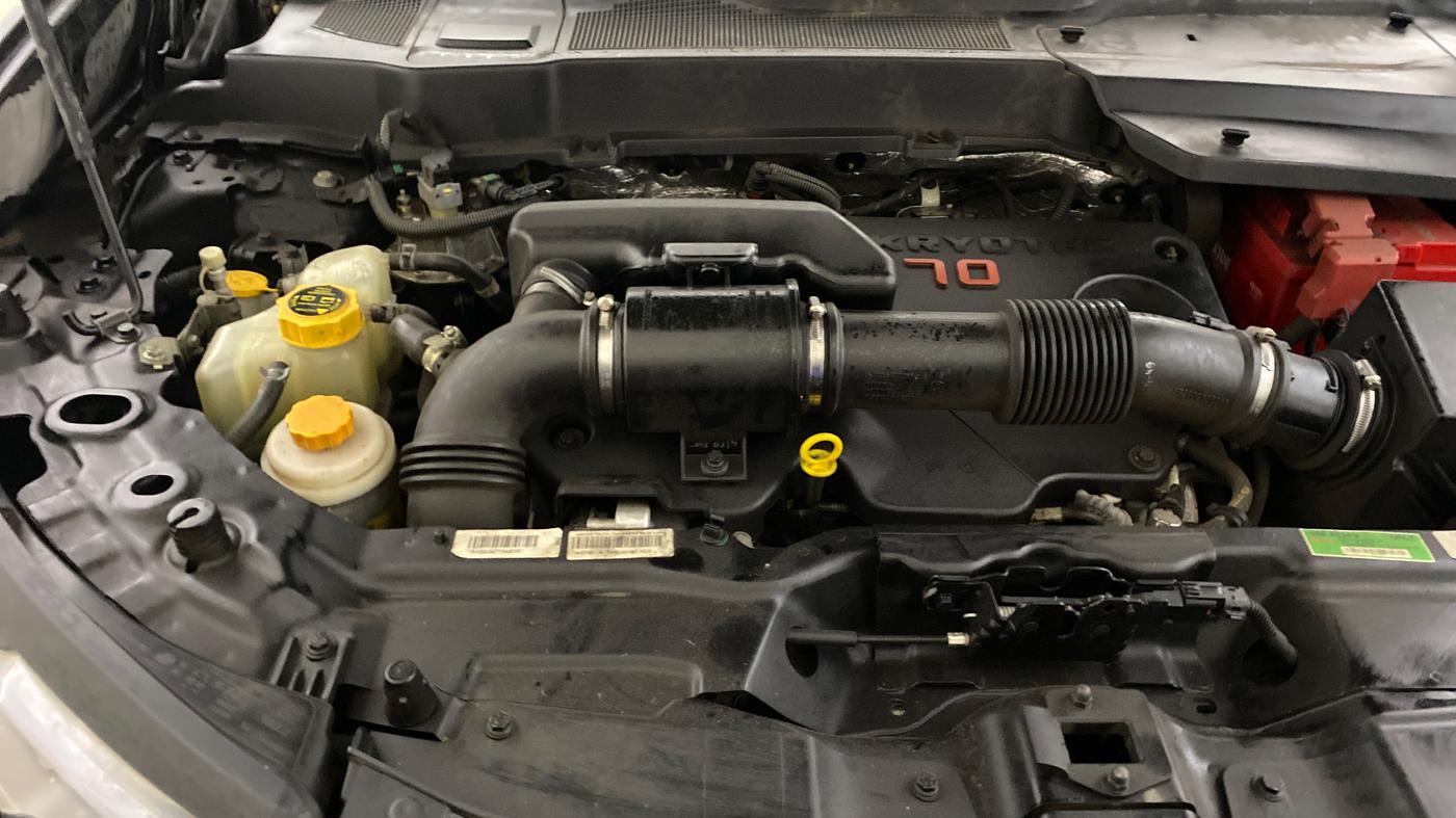 2023 Tata Safari XZA PLUS O DARK EDITION, Diesel, Automatic, 47,345 km, Engine View - Right