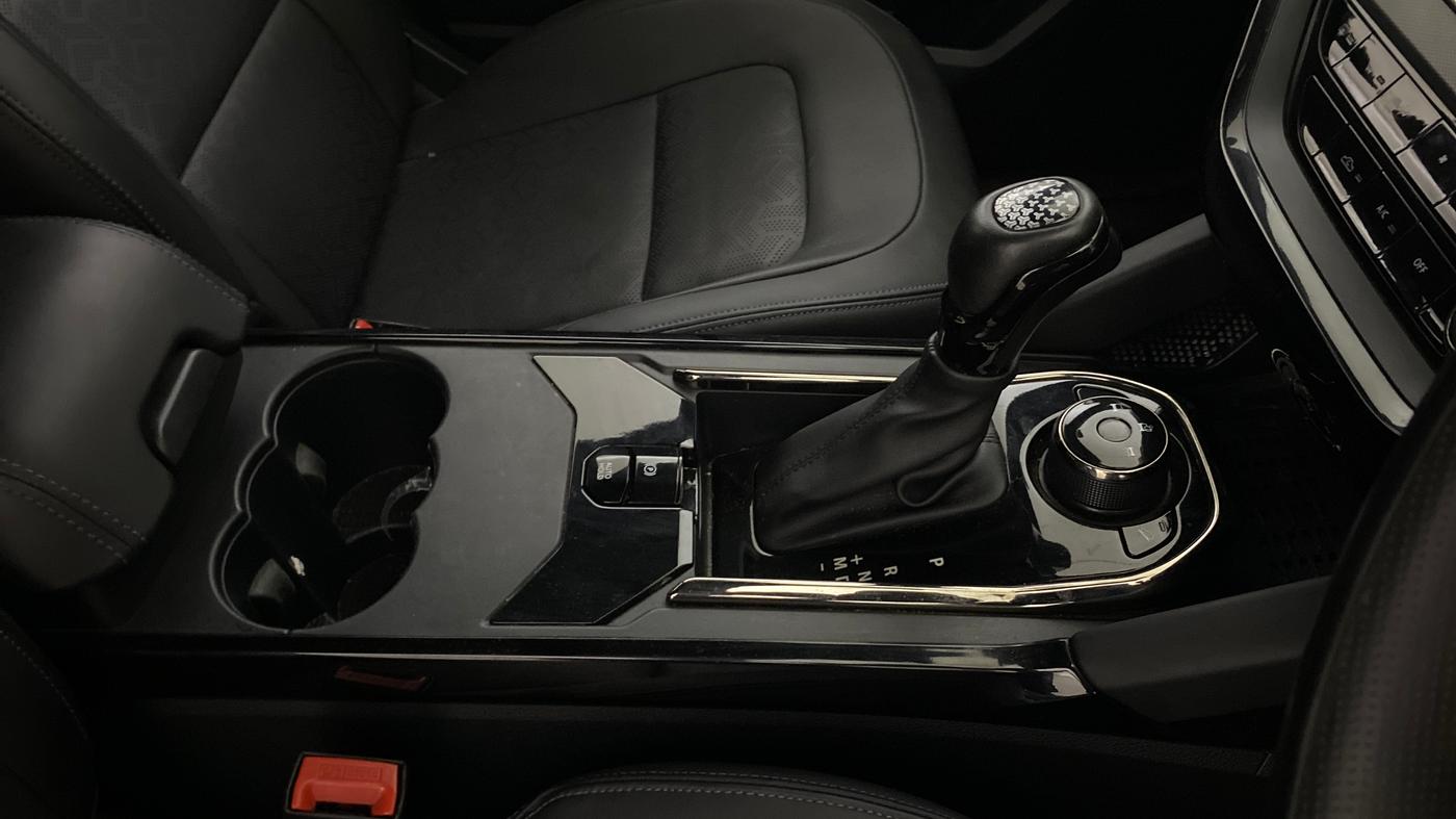 2023 Tata Safari XZA PLUS O DARK EDITION, Diesel, Automatic, 47,345 km, Gear Lever