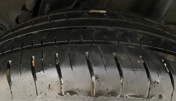 2021 Hyundai VENUE S 1.2, Petrol, Manual, 45,656 km, Left Rear Tyre Tread