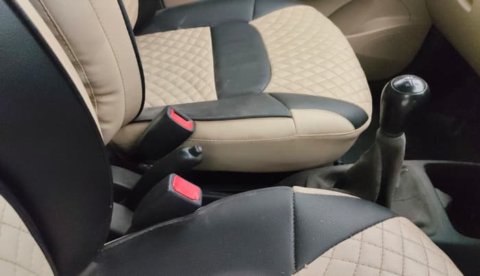 2014 Hyundai Eon ERA +, Petrol, Manual, 52,136 km, Gear Lever