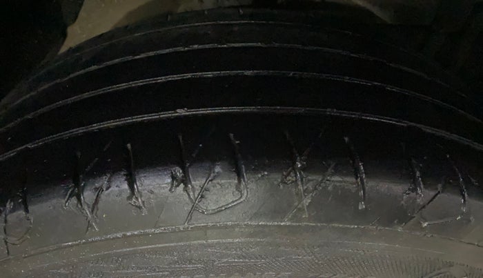 2021 Maruti Vitara Brezza LXI, Petrol, Manual, 78,375 km, Right Front Tyre Tread