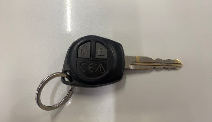 2021 Maruti Vitara Brezza LXI, Petrol, Manual, 78,375 km, Key Close Up