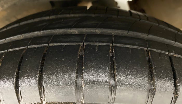 2011 Hyundai Santro Xing GLS, Petrol, Manual, 91,376 km, Right Rear Tyre Tread