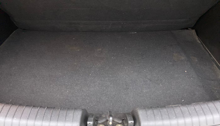 2013 Hyundai Grand i10 SPORTZ 1.2 KAPPA VTVT, Petrol, Manual, 53,000 km, Boot Inside