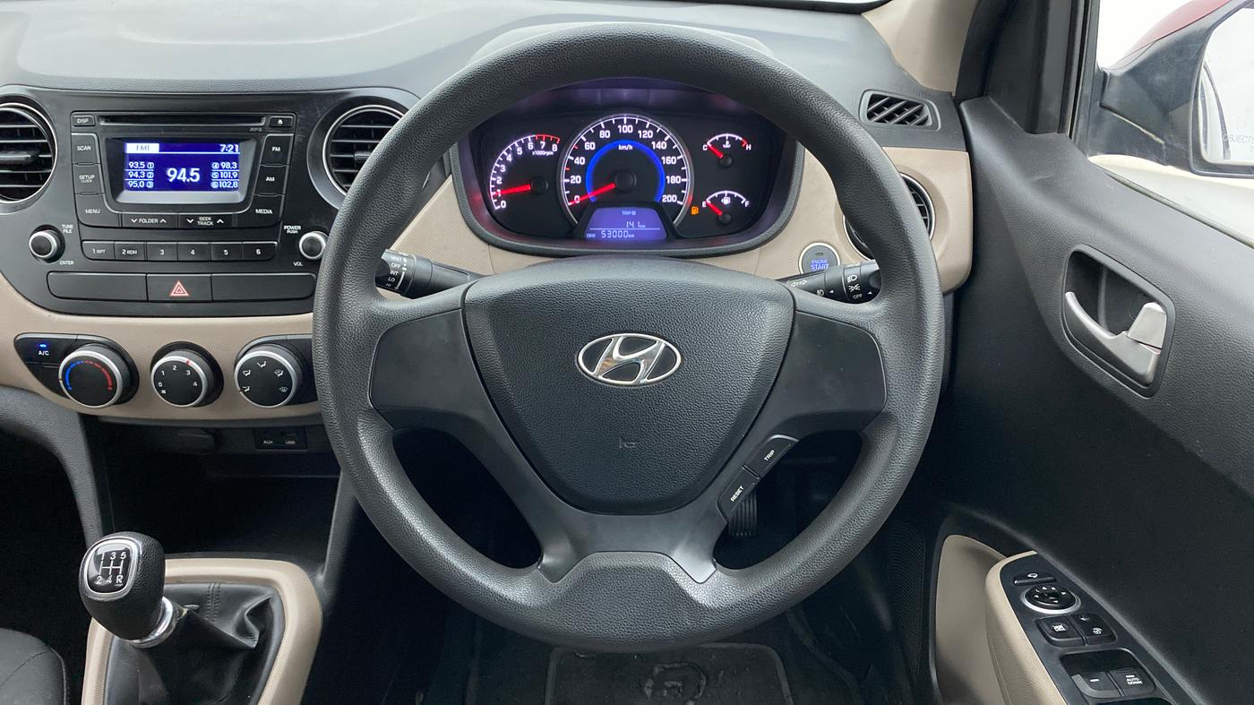 2013 Hyundai Grand i10 SPORTZ 1.2 KAPPA VTVT, Petrol, Manual, 53,000 km, Steering Wheel Close Up