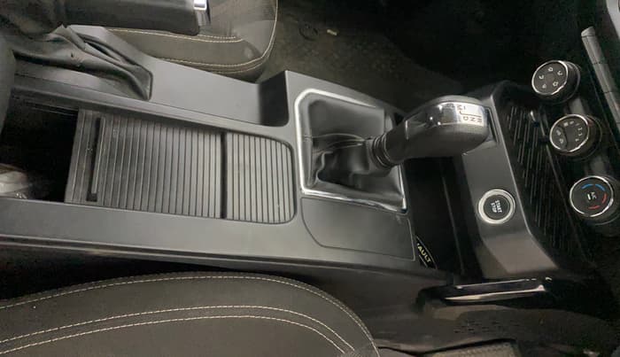 2021 Renault Kiger RXT AMT, Petrol, Automatic, 41,063 km, Gear Lever