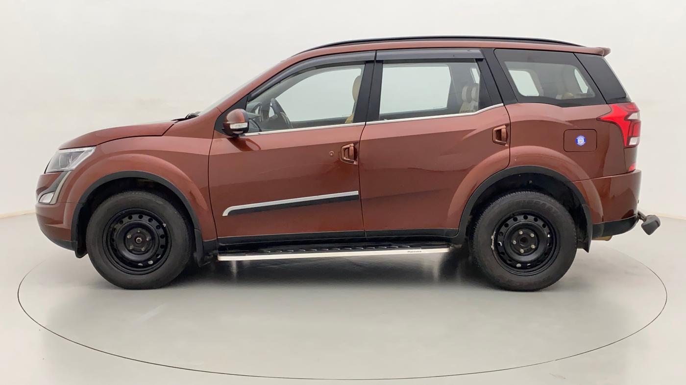 2018 Mahindra XUV500 W7 FWD, Diesel, Manual, 29,409 km, Left Side