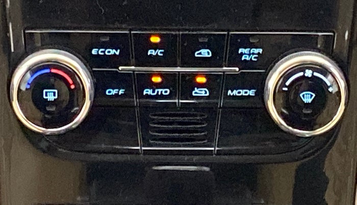 2018 Mahindra XUV500 W7 FWD, Diesel, Manual, 29,409 km, Automatic Climate Control