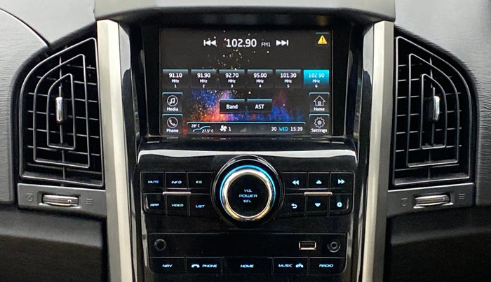 2018 Mahindra XUV500 W7 FWD, Diesel, Manual, 29,409 km, Infotainment System