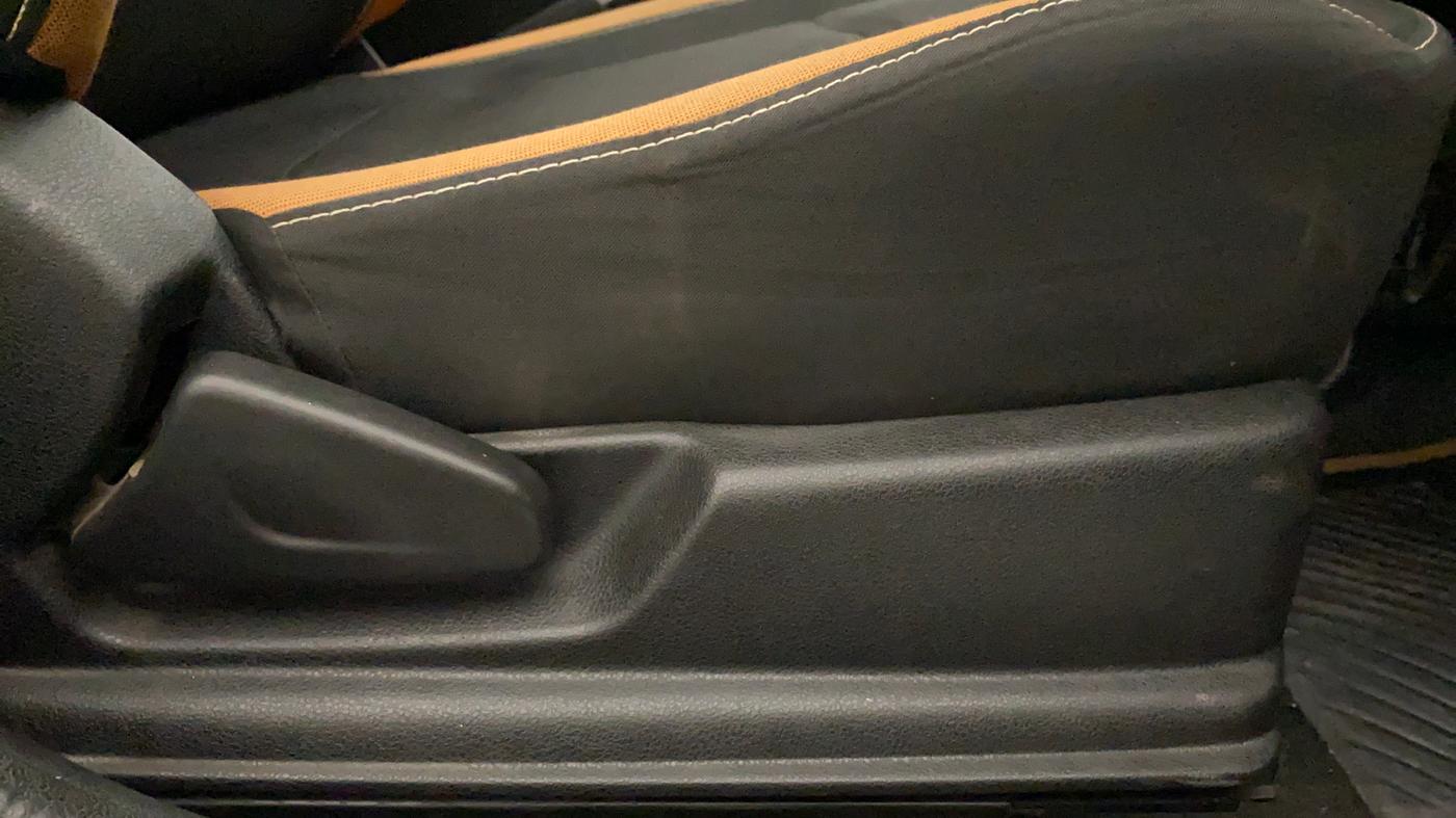 2019 Renault Kwid CLIMBER 1.0 AMT (O), Petrol, Automatic, 37,940 km, Driver Side Adjustment Panel