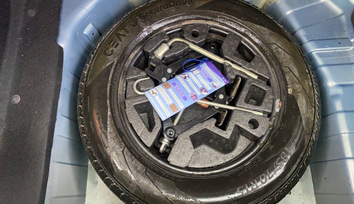 2021 Tata PUNCH CREATIVE  MT, Petrol, Manual, 4,054 km, Spare Tyre