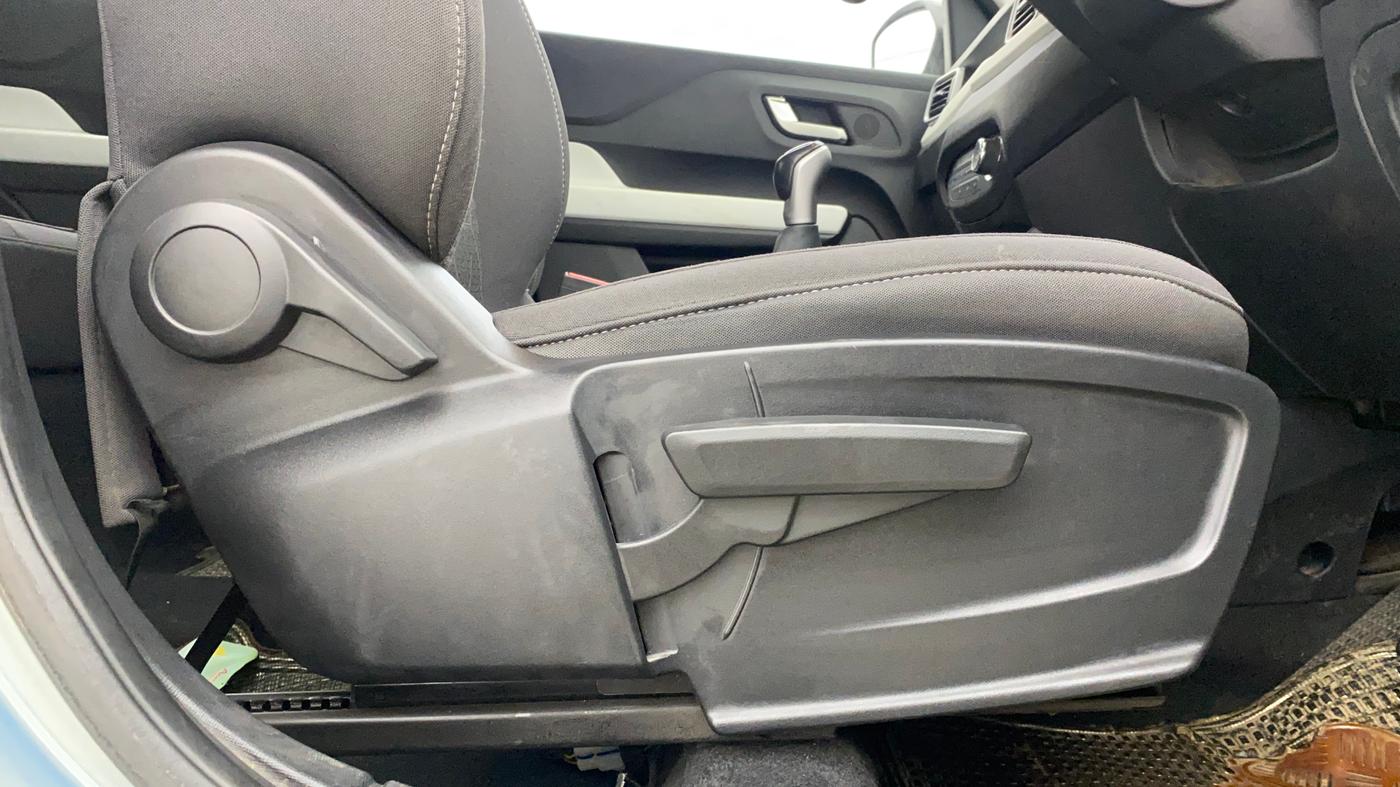 2021 Tata PUNCH CREATIVE  MT, Petrol, Manual, 4,054 km, Driver Side Adjustment Panel