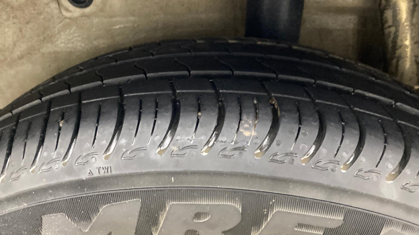 2015 Maruti Celerio VXI AMT, Petrol, Automatic, 85,826 km, Left Rear Tyre Tread