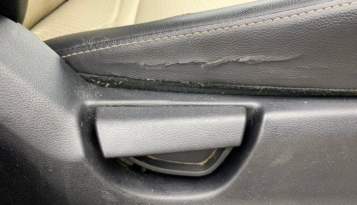 2018 Hyundai NEW SANTRO SPORTZ AMT, Petrol, Automatic, 69,331 km, Driver Side Adjustment Panel