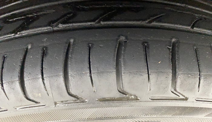 2018 Hyundai NEW SANTRO SPORTZ AMT, Petrol, Automatic, 69,331 km, Right Front Tyre Tread