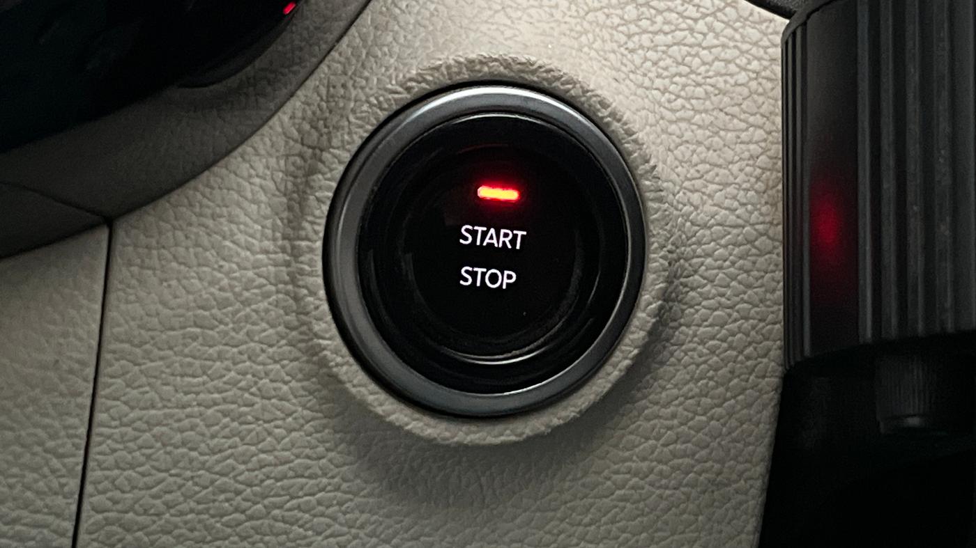 2024 Mahindra XUV 3XO AX5L 1.2 TGDi, Petrol, Manual, 24,133 km, Keyless Start/ Stop Button