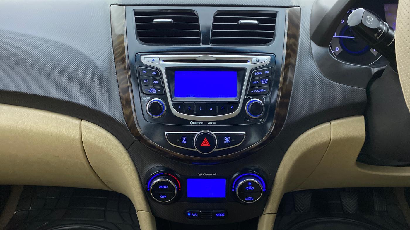 2012 Hyundai Verna FLUIDIC 1.6 SX CRDI, Diesel, Manual, 2,34,287 km, Air Conditioner
