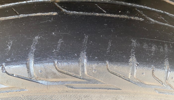 2018 Tata NEXON XMA PETROL, Petrol, Automatic, 52,519 km, Left Front Tyre Tread