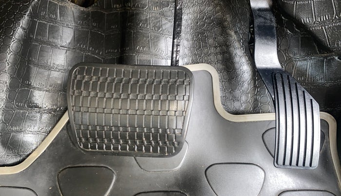 2018 Tata NEXON XMA PETROL, Petrol, Automatic, 52,519 km, Pedals