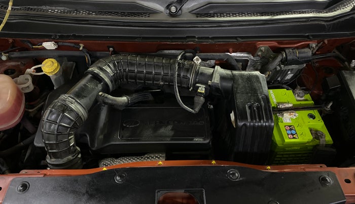 2016 Mahindra Kuv100 K4 D 6 STR, Diesel, Manual, 75,265 km, Engine View