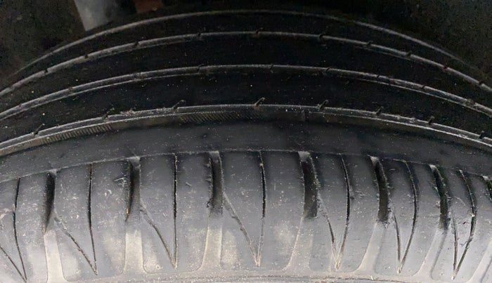 2020 Maruti Vitara Brezza ZDI, Diesel, Manual, 31,439 km, Right Rear Tyre Tread