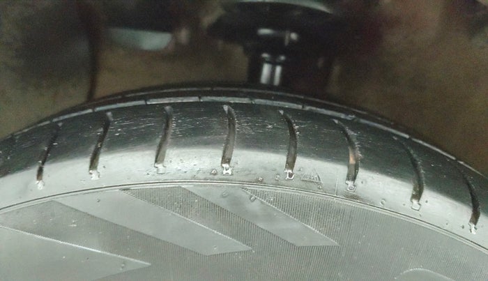 2015 Hyundai Grand i10 ASTA (O) 1.2 KAPPA VTVT, Petrol, Manual, 64,107 km, Left Front Tyre Tread