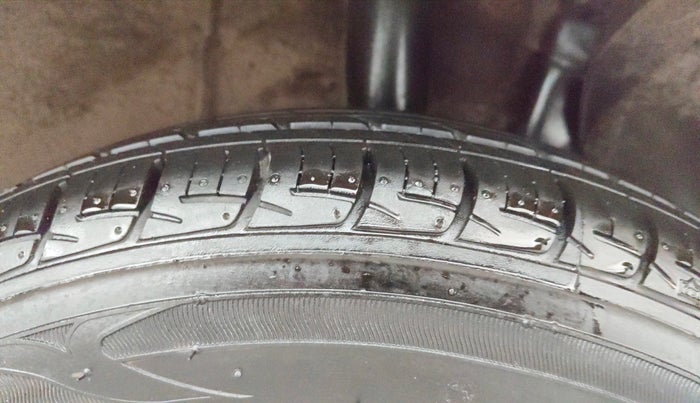 2015 Hyundai Grand i10 ASTA (O) 1.2 KAPPA VTVT, Petrol, Manual, 64,107 km, Left Rear Tyre Tread