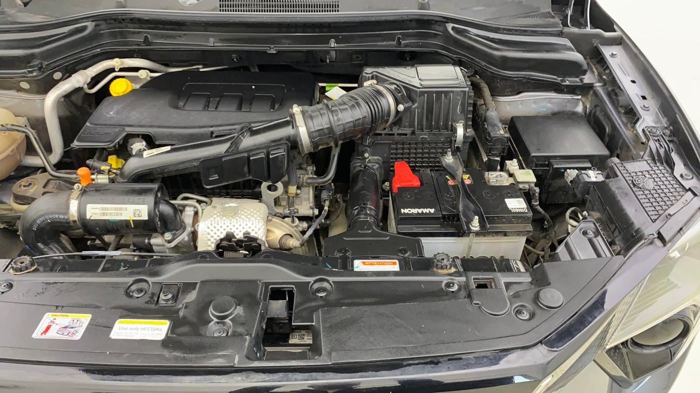 2024 Mahindra XUV 3XO MX1 1.2 L TCMPFi, Petrol, Manual, 6,906 km, Engine View - Left