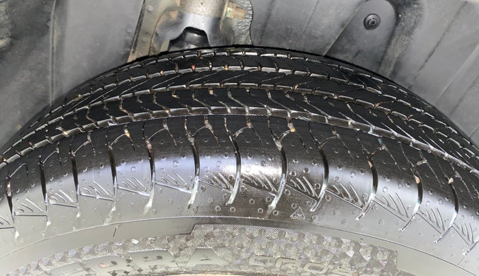 2024 Mahindra XUV 3XO MX1 1.2 L TCMPFi, Petrol, Manual, 6,906 km, Left Rear Tyre Tread