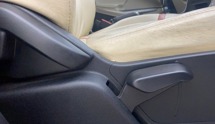 2019 Ford Ecosport TITANIUM 1.5L PETROL, Petrol, Manual, 1,00,313 km, Driver Side Adjustment Panel